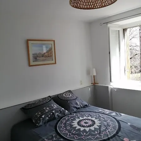 Hébergement de vacances La Maison Des Rosiers *