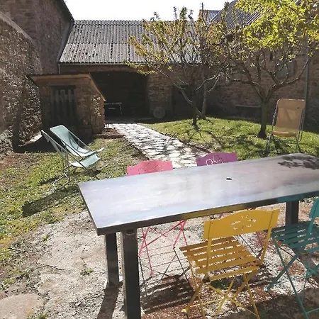 La Maison Des Rosiers Сasa de vacaciones Manhac