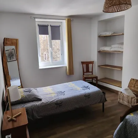La Maison Des Rosiers Сasa de vacaciones Manhac