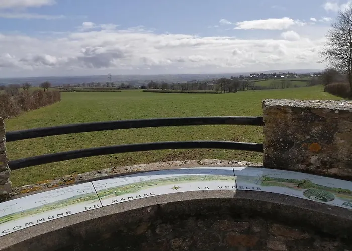 La Maison Des Rosiers