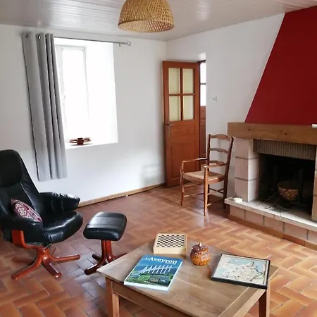 La Maison Des Rosiers * Manhac