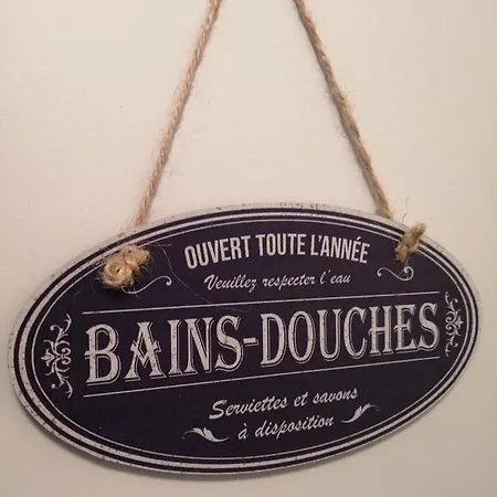 La Maison Des Rosiers 度假居