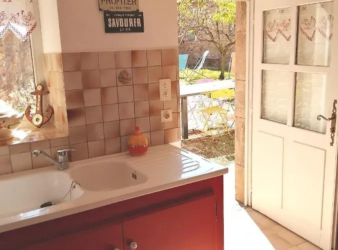 Semesterbostad La Maison Des Rosiers *