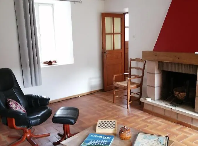 La Maison Des Rosiers * Manhac