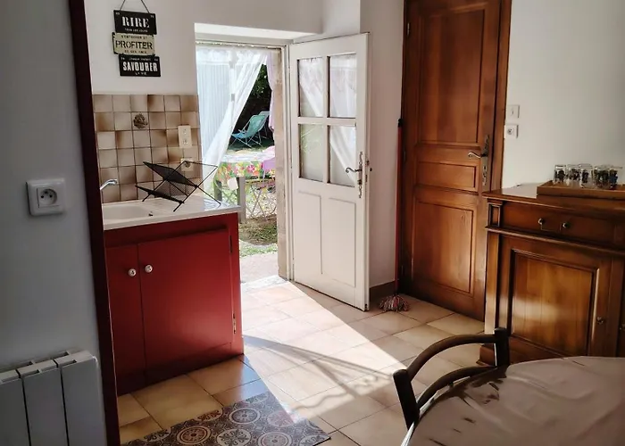 La Maison Des Rosiers Semesterbostad *